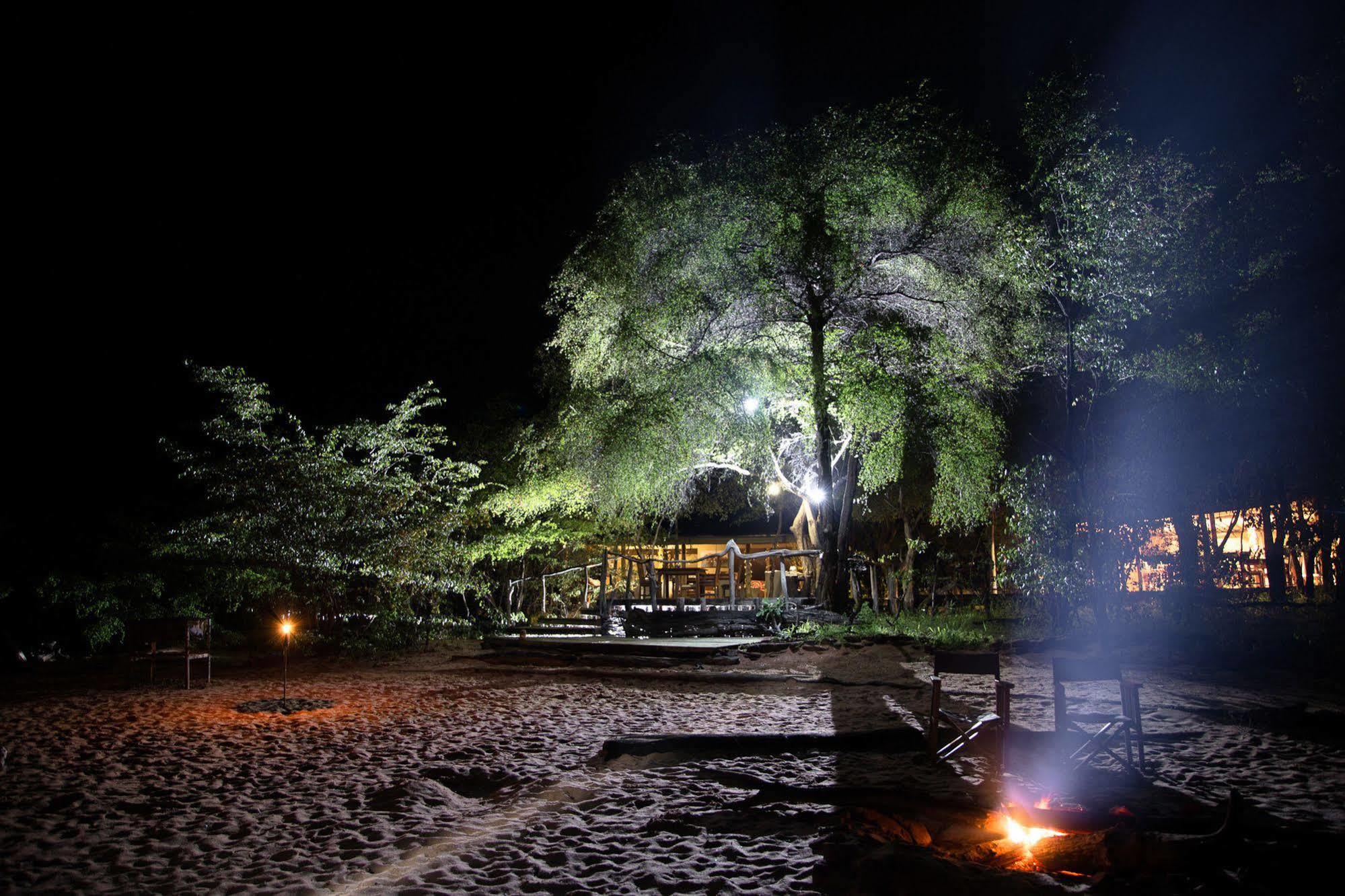 Changa Safari Camp Matusadona National Park Exteriör bild